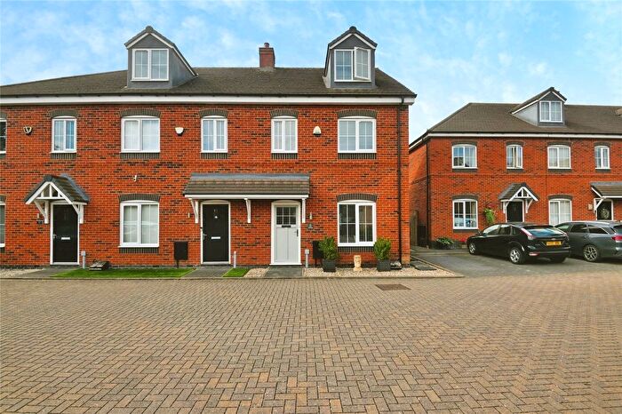 3 Bedroom End Of Terrace House For Sale In The Sidings, Water Orton, Birmingham, Warwickshire, B46
