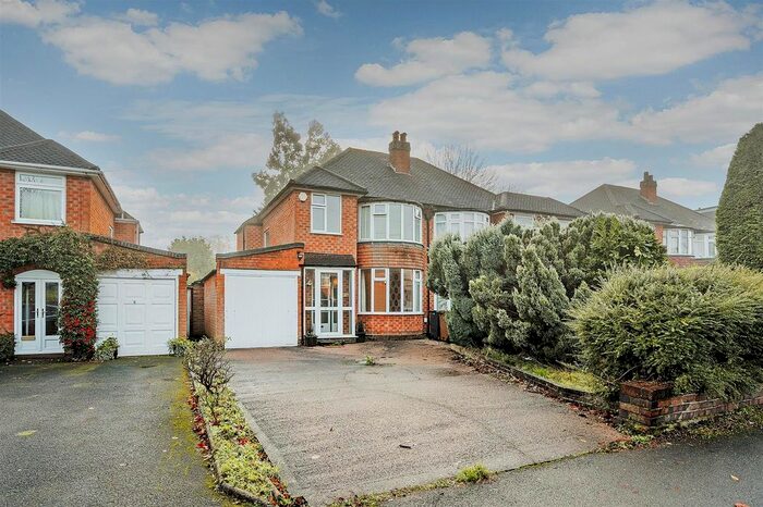 3 Bedroom Semi-Detached House To Rent In Yoxall Road, Shirley, Solihull, B90