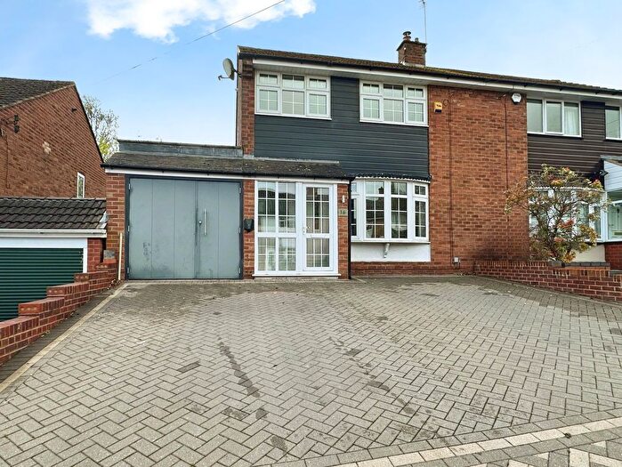 3 Bedroom Semi Detached House For Sale In St. Johns Road, Wolverhampton, WV11