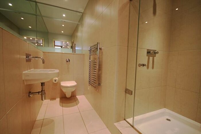 2 Bedroom Apartment To Rent In Rossetti Place, Lower Byrom Street Manchester, M3