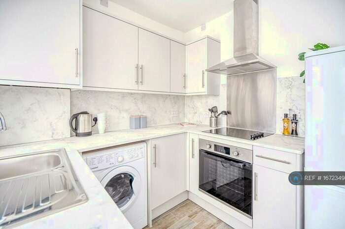 3 Bedroom Terraced House To Rent In Moravian Road, Bristol, BS15