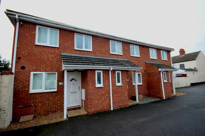 3 Bedroom End Of Terrace House To Rent In Finedon Street, Burton Latimer, Kettering, Northamptonshire., NN15