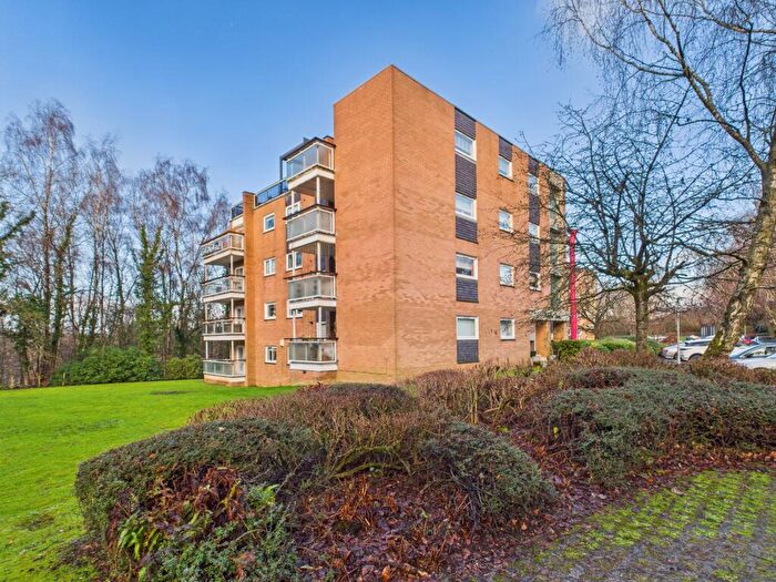 2 Bedroom Flat For Sale In Hamilton Tower, Bothwell, Glasgow, G71