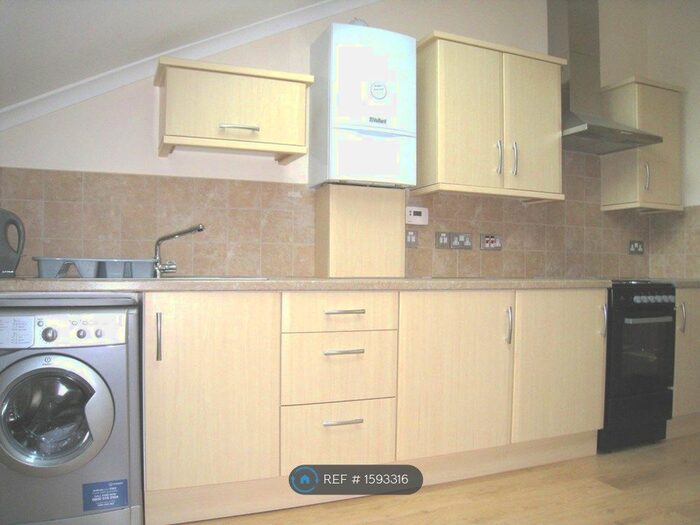 1 Bedroom Flat To Rent In Queens Road, London, E11