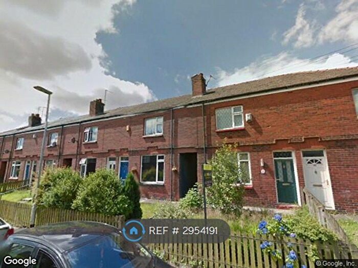 2 Bedroom Terraced House To Rent In Linden Avenue, Oldham, OL4