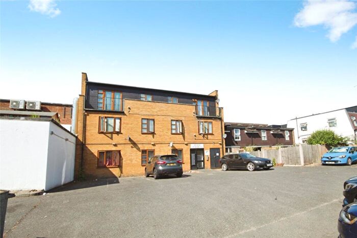 1 Bedroom Apartment To Rent In Archers Apartment, Haysoms Close, Romford, RM1