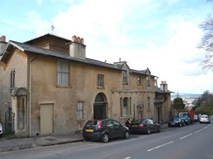 Apartment To Rent In Bathwick Hill, Bath, BA2