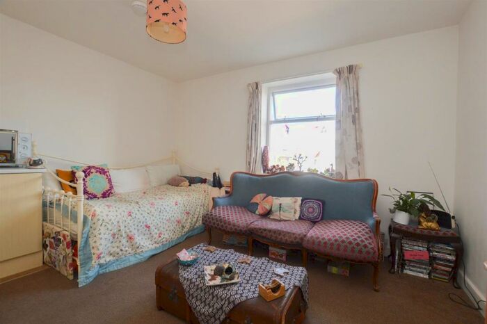 Studio To Rent In Flat, Eversfield RoadEastbourneEast Sussex, BN21