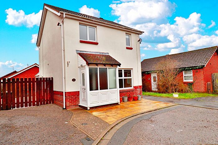 3 Bedroom Detached House For Sale In Middle Pasture, Werrington, Peterborough, PE4