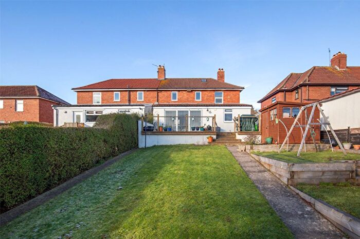 3 Bedroom Semi-detached House For Sale In Sylvan Way, Bristol, BS9