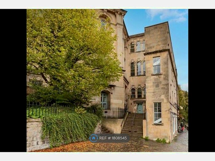 2 Bedroom Maisonette To Rent In Vineyards, Bath, BA1