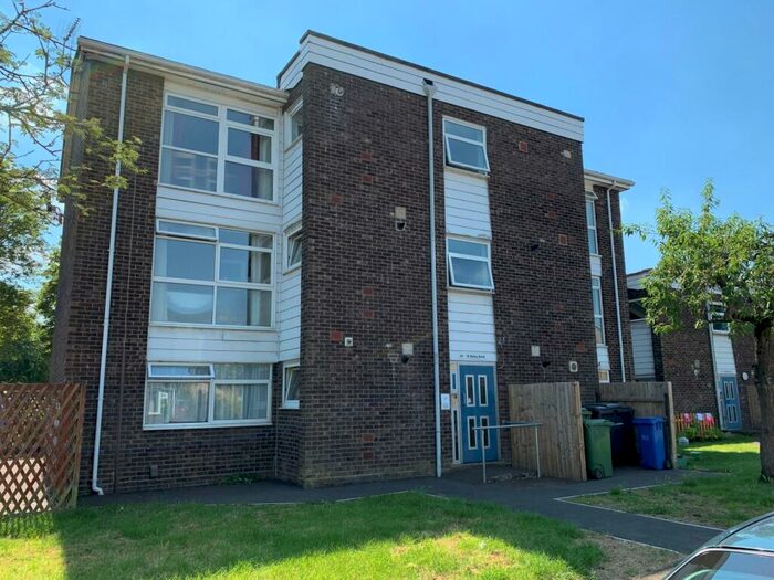 2 Bedroom Apartment To Rent In Daisy Bank, Abingdon, Oxfordshire, OX14