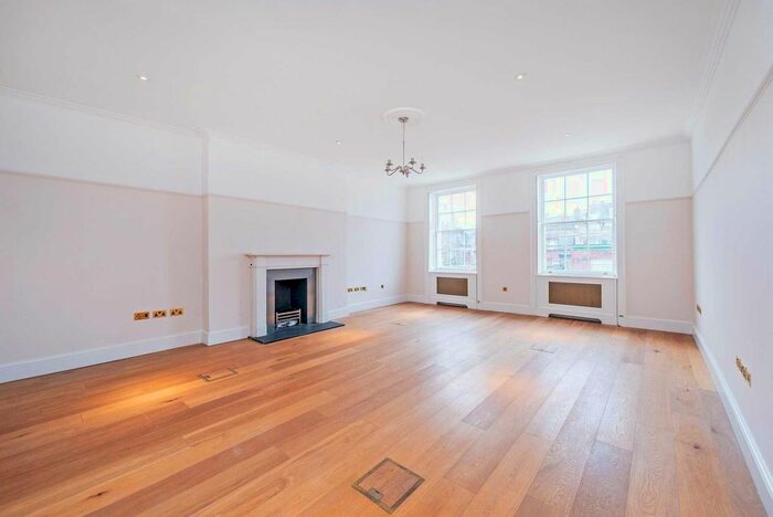 1 Bedroom Flat To Rent In Devonshire Place, Marylebone, W1G