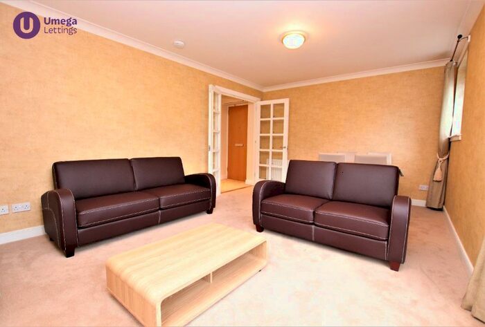 2 Bedroom Flat To Rent In Holyrood Road, Holyrood, Edinburgh, EH8