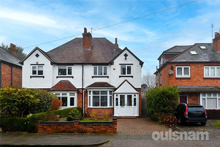 3 Bedroom Semi Detached House For Sale In Livingstone Road, Kings Heath, Birmingham, West Midlands, B14