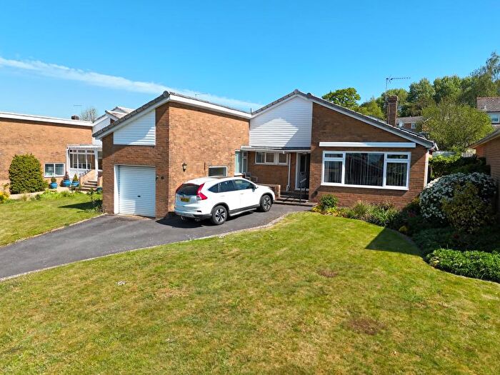 3 Bedroom Detached Bungalow For Sale In Lacy Drive, Wimborne, BH21