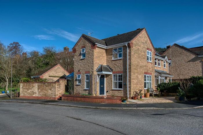 3 Bedroom Detached House For Sale In Sunnybank, Rowsley, Matlock, DE4