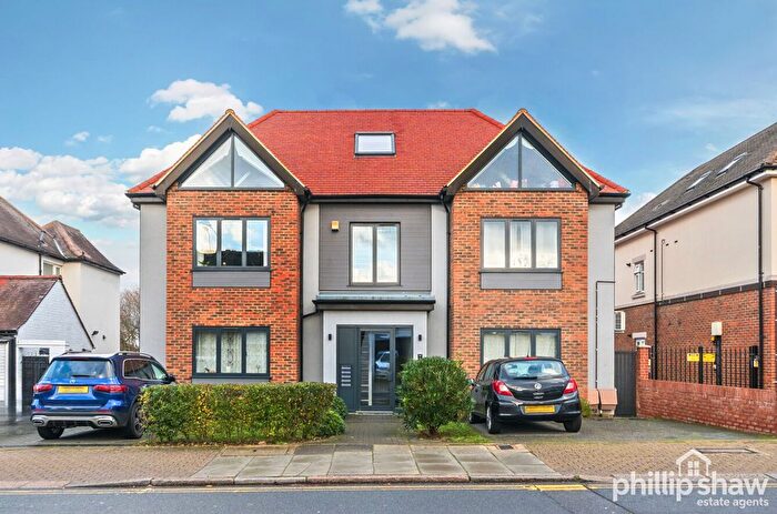 2 Bedroom Flat For Sale In Draycott Avenue, Westland Court, HA3