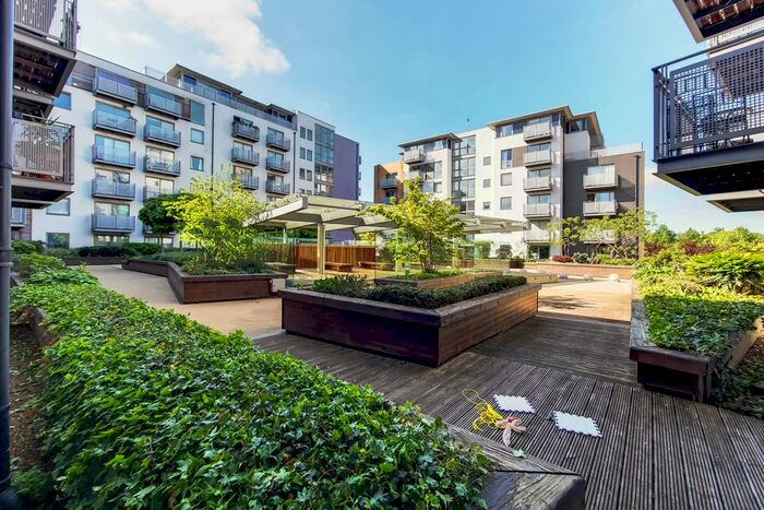 2 Bedroom Flat To Rent In Deals Gateway, London, SE13