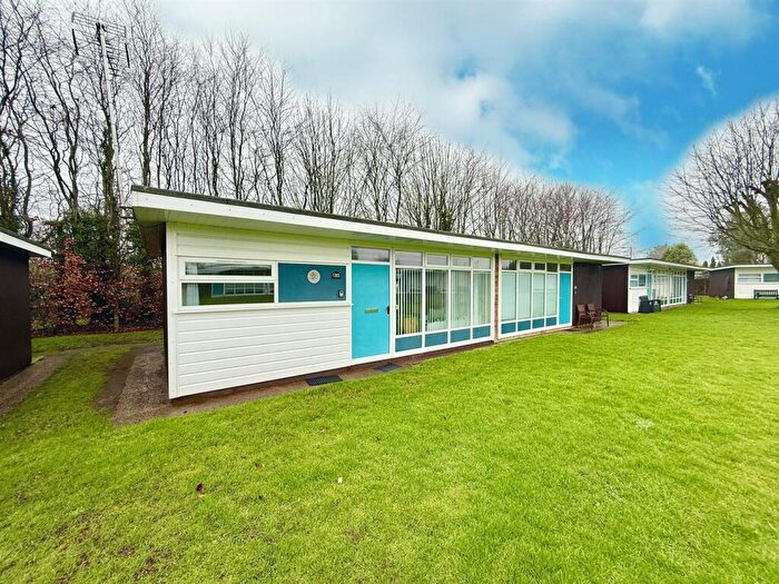 2 Bedroom Chalet For Sale In Broadside Chalet Park, Stalham, NR12