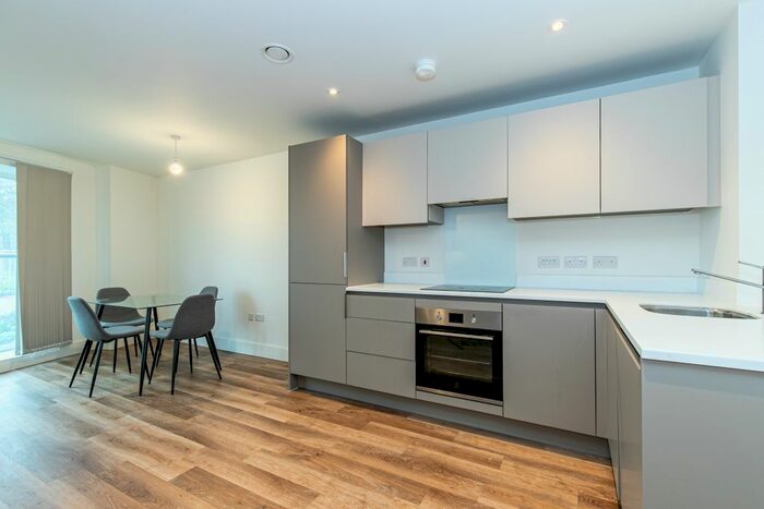 2 Bedroom Flat To Rent In Anniversary Avenue West, Bicester, OX25