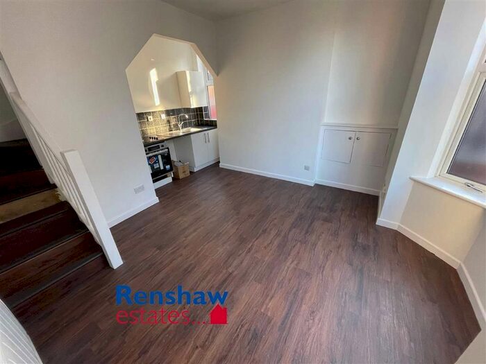 1 Bedroom Maisonette To Rent In St Mary Street, Ilkeston, Derbyshire DE7