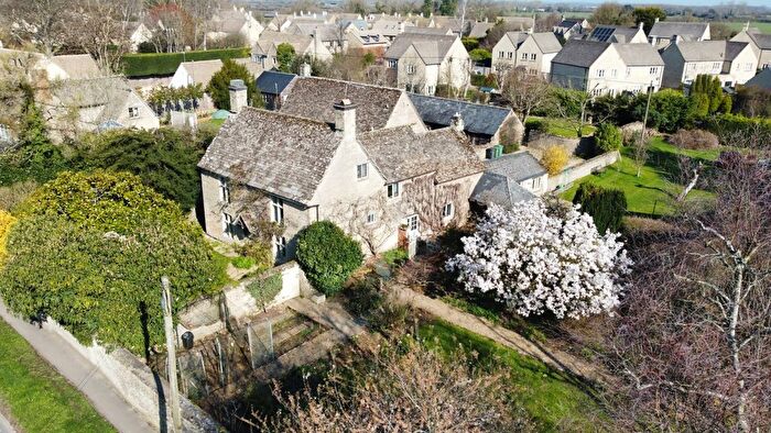 5 Bedroom Detached House For Sale In Downington, Lechlade, Gloucestershire, GL7