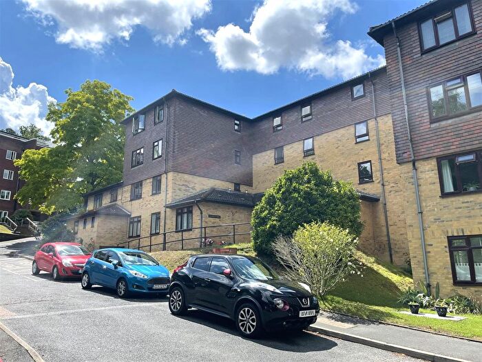 1 Bedroom Flat To Rent In Forest Close, Chislehurst, BR7