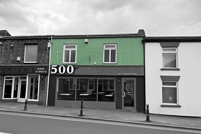 2 Bedroom Flat To Rent In Crewe Road, ST7