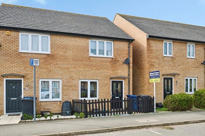 2 Bedroom End Of Terrace House For Sale In Orchard Terrace, Huntingdon, PE29