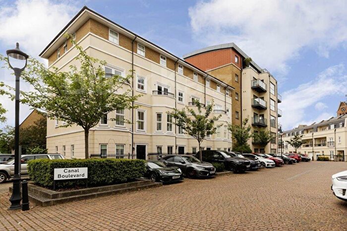 2 Bedroom Flat To Rent In Canal Boulevard, Camden, NW1