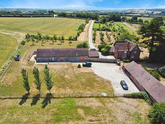 5 Bedroom Barn Conversion For Sale In Stratford-Upon-Avon, Barn Conversions, Over Acre, CV37