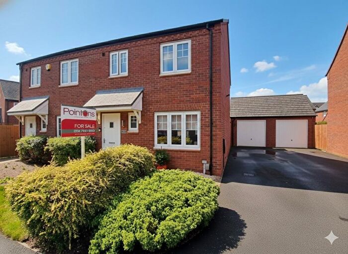 3 Bedroom Semi Detached House For Sale In Ashtree Close, Royal Park, Nuneaton, CV11