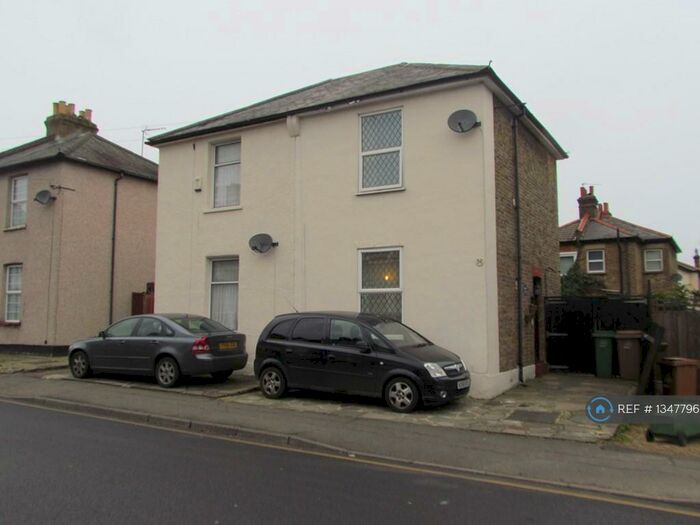 2 Bedroom Semi-Detached House To Rent In Bushey Road, Sutton, SM1