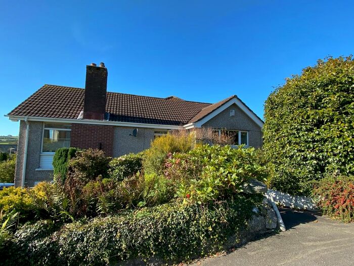 2 Bedroom Detached Bungalow To Rent In Grove Drive, Liskeard, PL14
