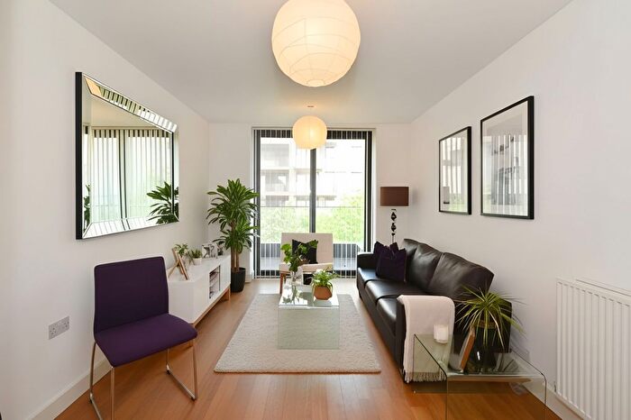 1 Bedroom Flat For Sale In Agnes George Walk, Connaught Heights, E16