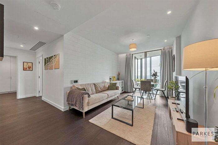 2 Bedroom Flat For Sale In Bondway, London, SW8