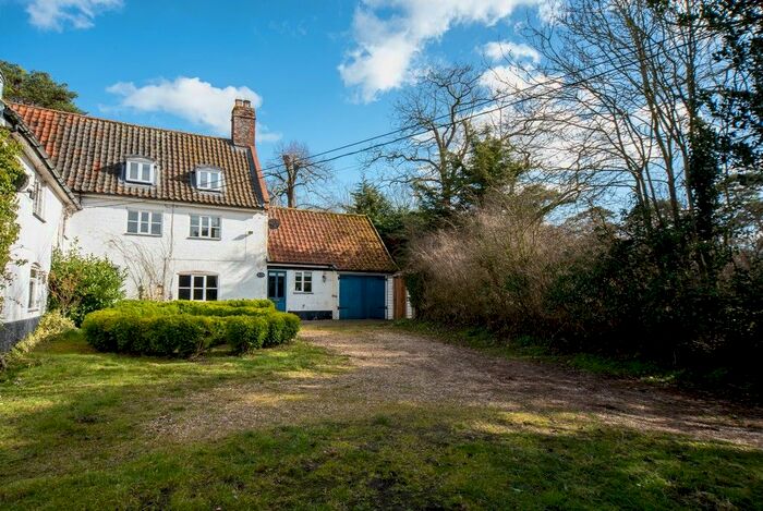 3 Bedroom End Of Terrace House For Sale In Low Road, Forncett St. Peter, Norwich, NR16