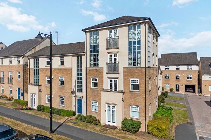 2 Bedroom Flat To Rent In High Royds Drive, Menston, Ilkley, West Yorkshire, Uk, LS29