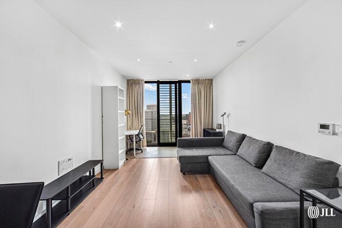 1 Bedroom Flat To Rent In Stratosphere Tower, London, E15