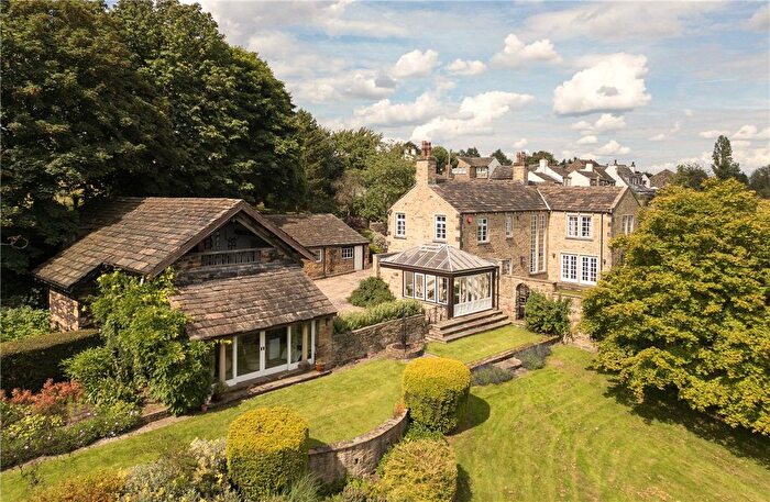 5 Bedroom Detached House For Sale In Briestfield Road, Briestfield, West Yorkshire, WF12