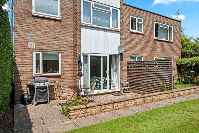 1 Bedroom Flat For Sale In Grosvenor Road, Wallington, SM6