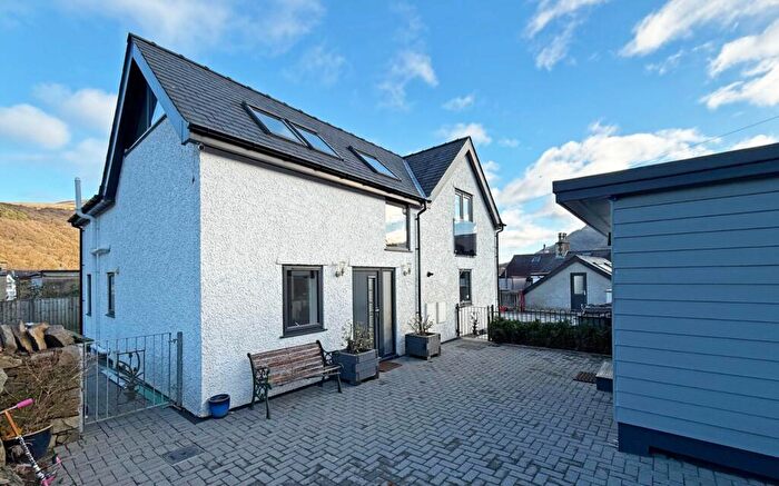 4 Bedroom Detached House For Sale In Warden Street, Llanberis, Caernarfon, Gwynedd, LL55