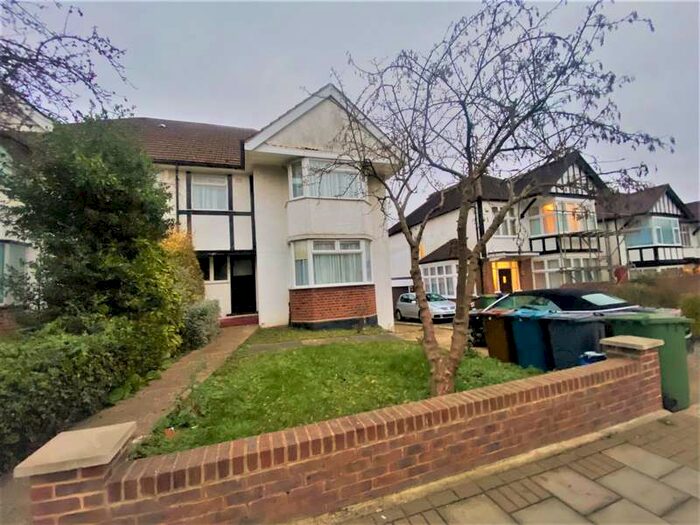 4 Bedroom Semi-Detached House To Rent In Elmwood Avenue Harrow, Middlesex, HA3