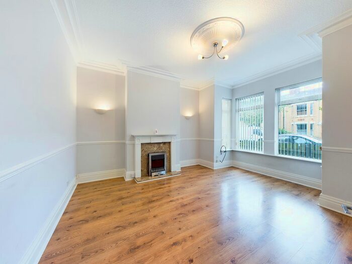 3 Bedroom Terraced House To Rent In Westcott Street, Holderness Road, HU8