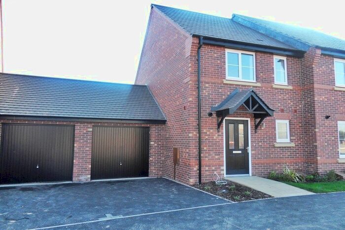 2 Bedroom Semi-Detached House To Rent In Tutbury Avenue, Littleover, Derby, DE23