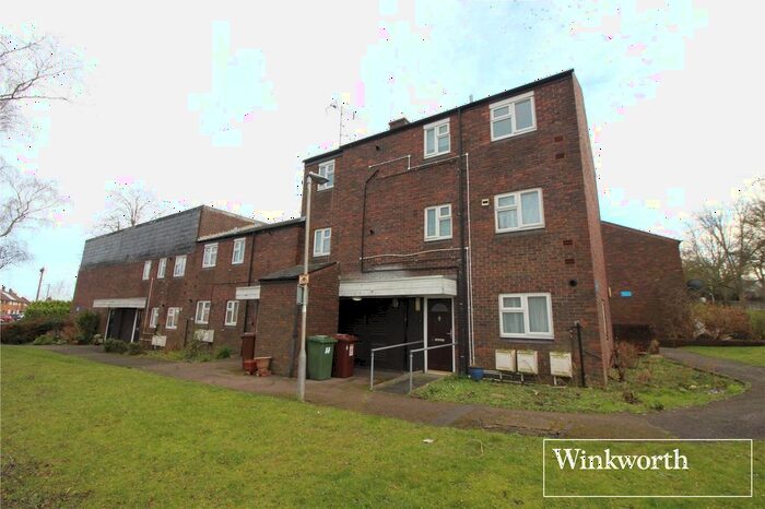 1 Bedroom Flat To Rent In Arundel Drive, Borehamwood, Hertfordshire, WD6