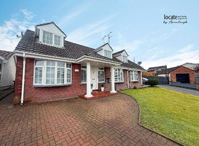 4 Bedroom Semi-detached Chalet Bungalows For Sale In Kylemore Park, Derry, BT48