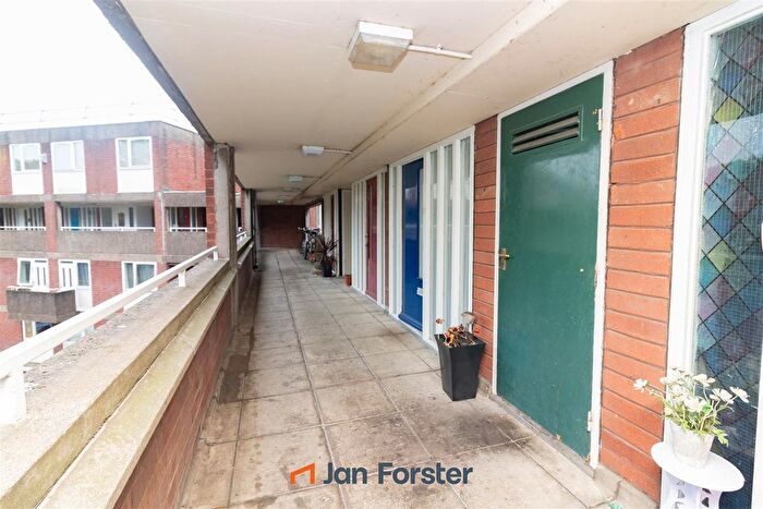 2 Bedroom Maisonette For Sale In St. Ann's Close, Newcastle Upon Tyne, NE1