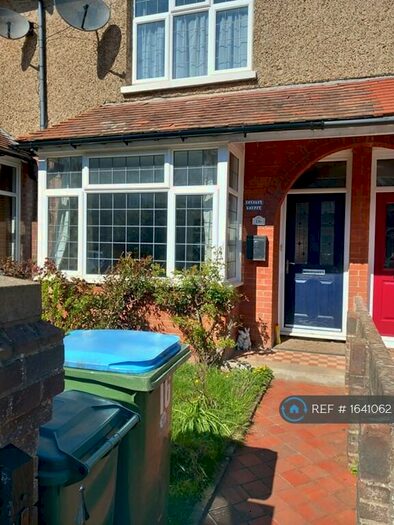 4 Bedroom Terraced House To Rent In Woodlands Road, Littlehampton, BN17